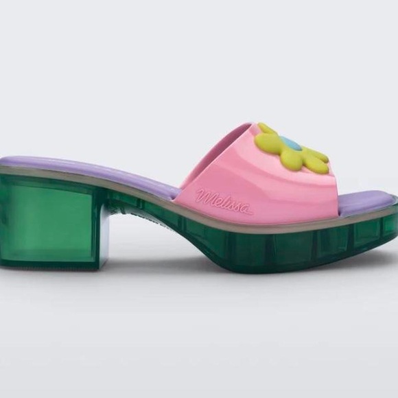 [SOLD] Melissa x Lazy Oaf sandals - Picture 2 of 6